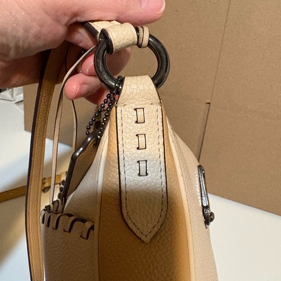 Coach 69617 Whipstitch Colorblock Chaise Crossbody - Picture 5 of 10